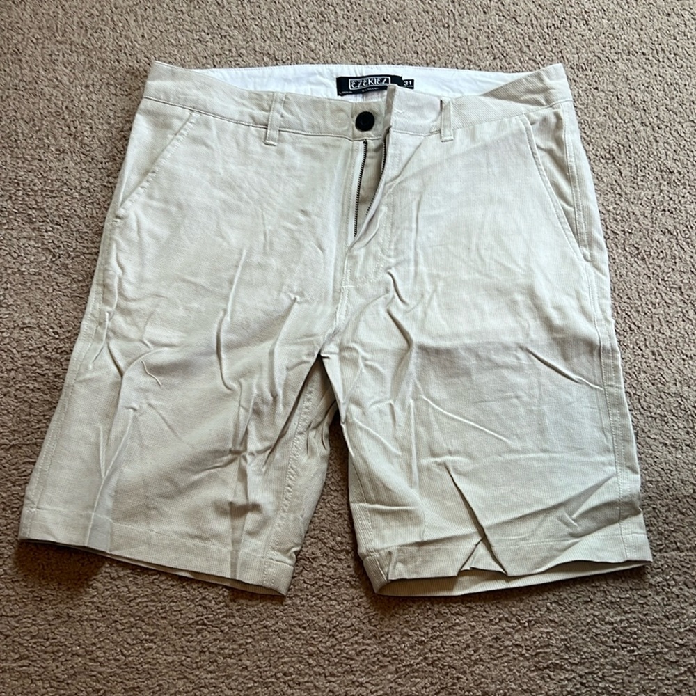 Men’s Light Tan Shorts